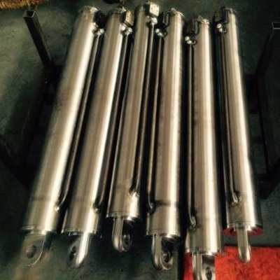 เหล็กเส้นกลมพื้นผิวสว่างแม่นยำ – SAE4340 & SAE1045 (Die Forged)